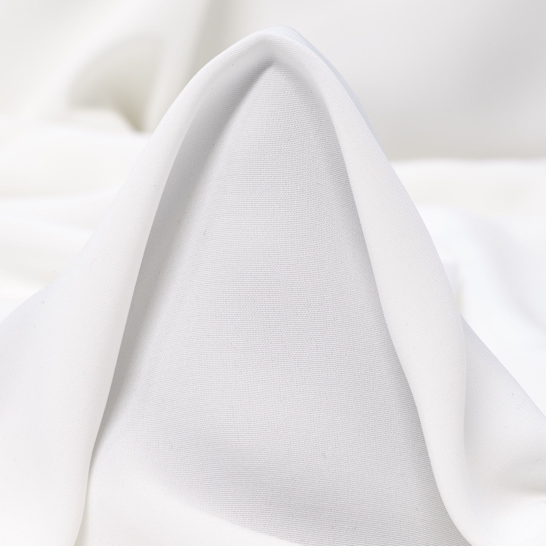 Silk Effect, Brilliant White
