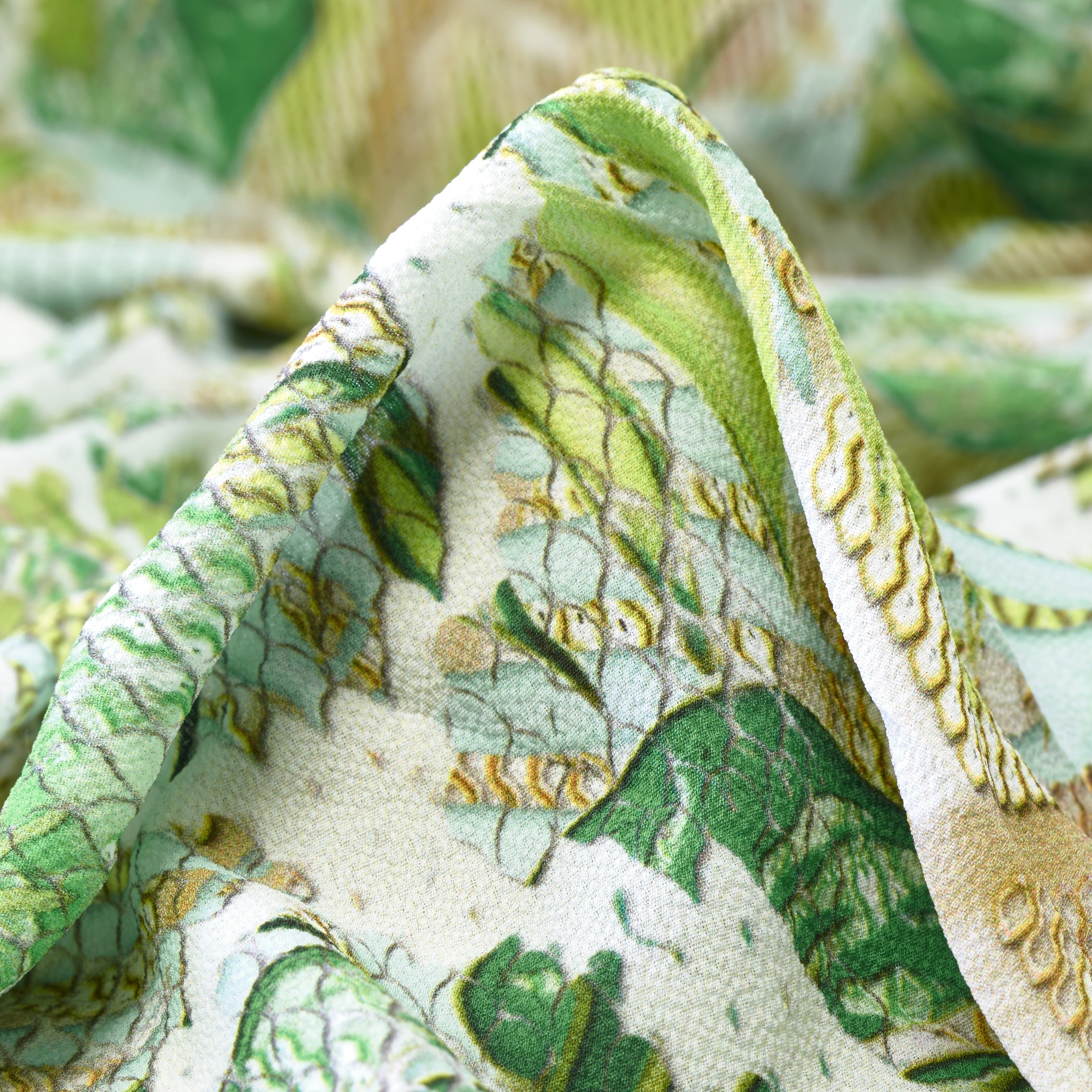 Crêpe, Floreal, Arrugado, Skywriting&Lettuce Green