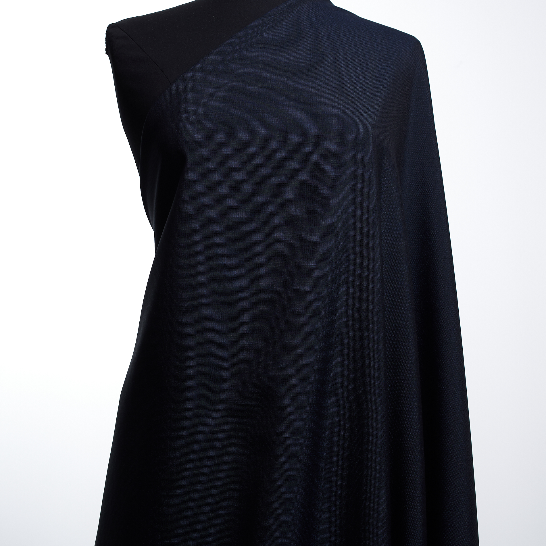 CRÊPE, MOHAIR, MOOD INDIGO