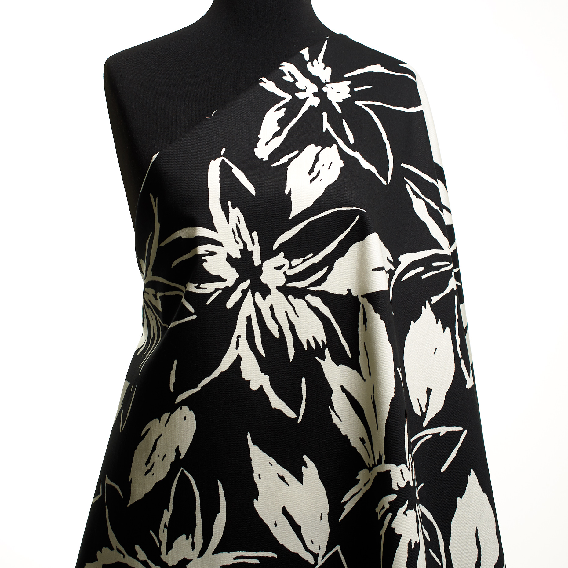 TWILL, COTTON, FLORAL, BLACK BEAUTY&SNOW WHITE
