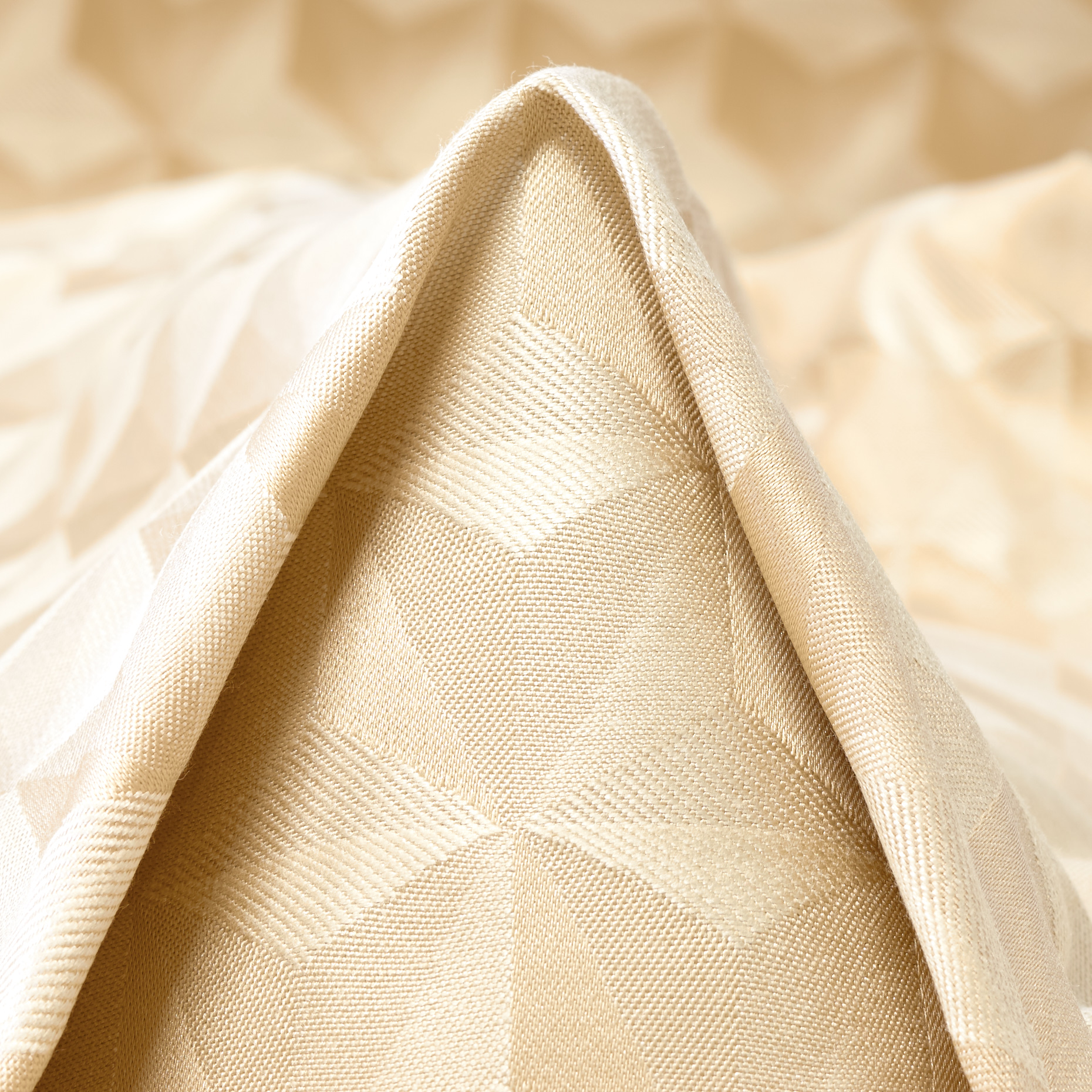 Jacquard, Viscosa, Design Geometrico, Banana Crepe&Cloud Cream (F000053734)
