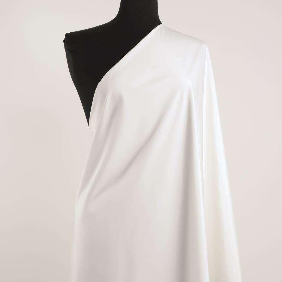 Outdoor, Brilliant White