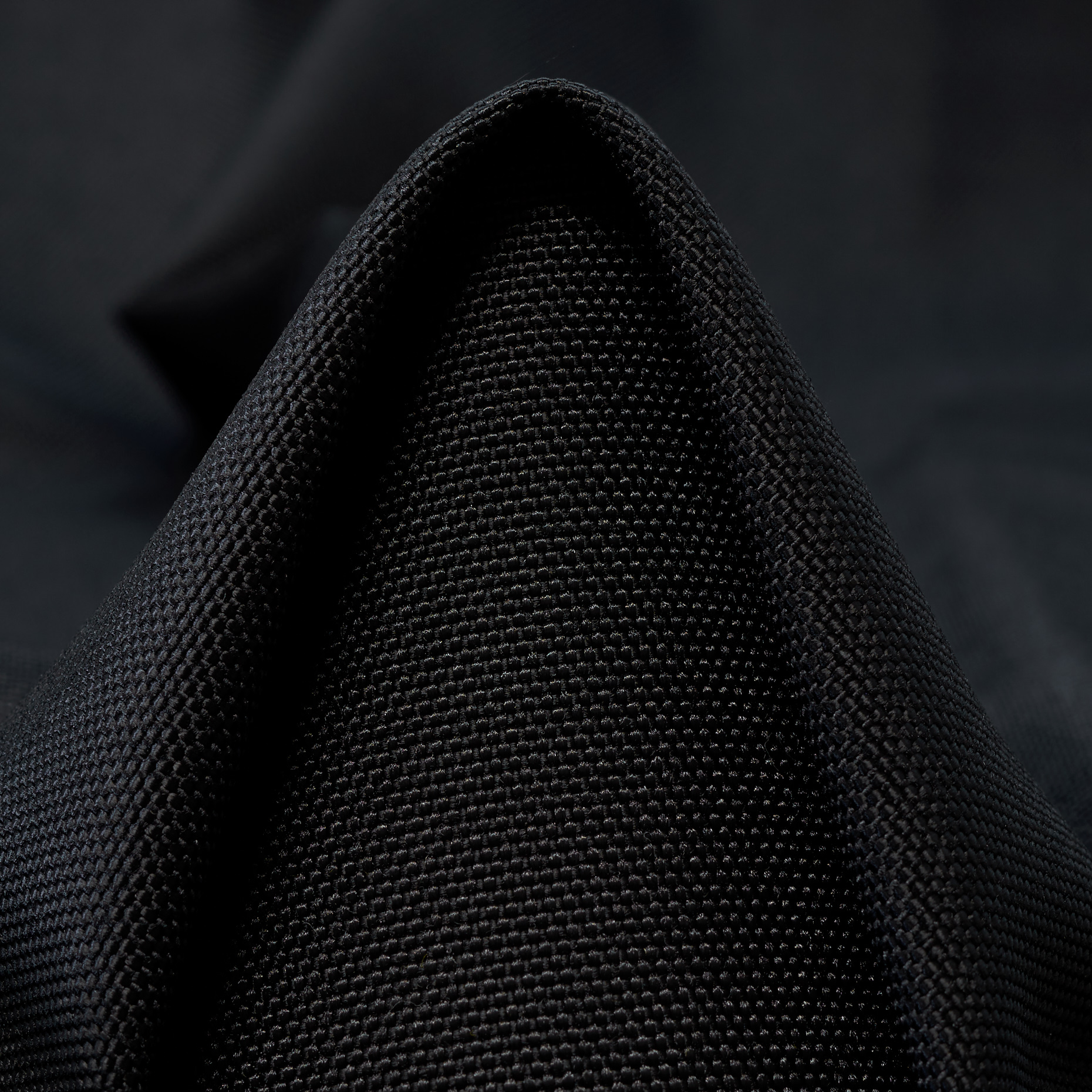 Canvas, Raven Black