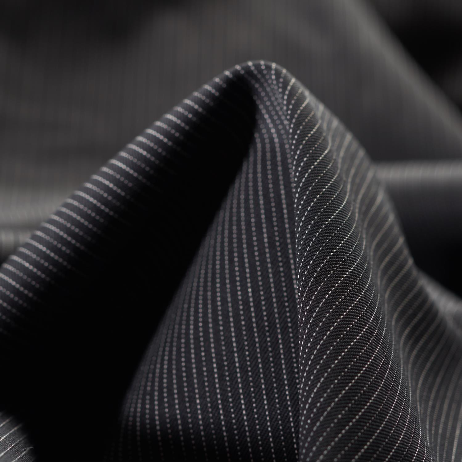 Cool Wool, Nadelstreifen, Raven Black