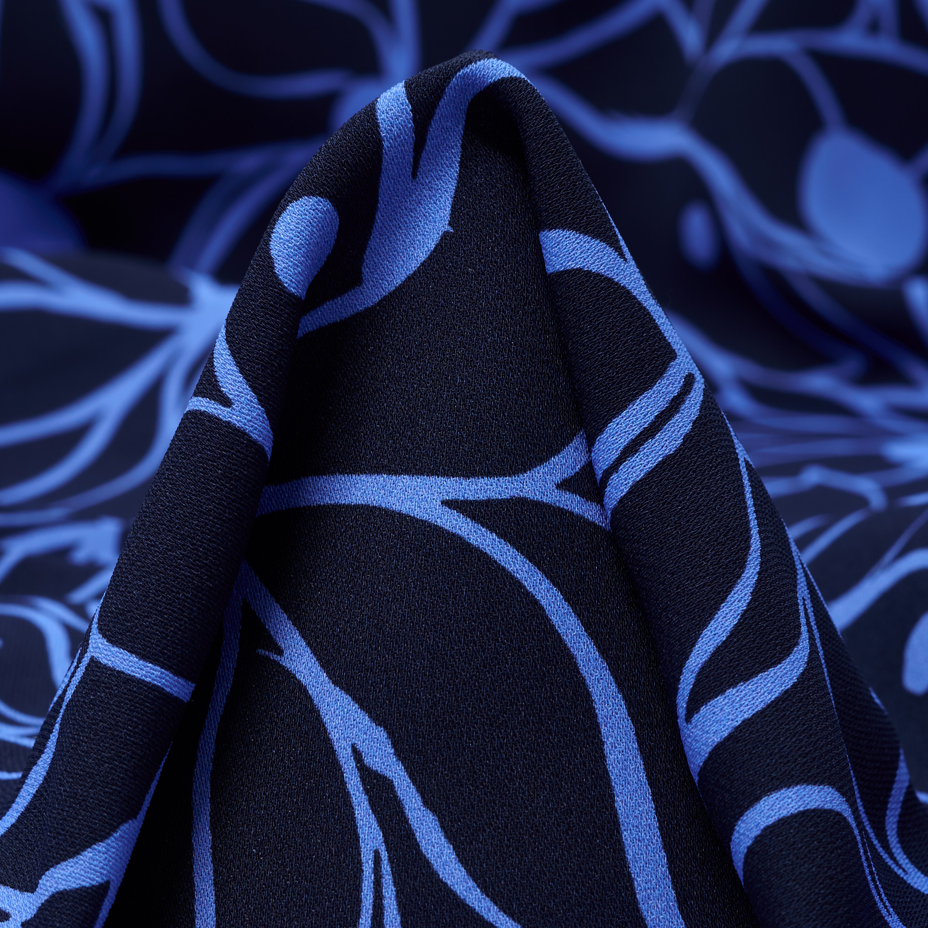 CRÊPE DE CHINE, VISCOSE, PRINTED, CORNFLOWER BLUE&PARISIAN NIGHT