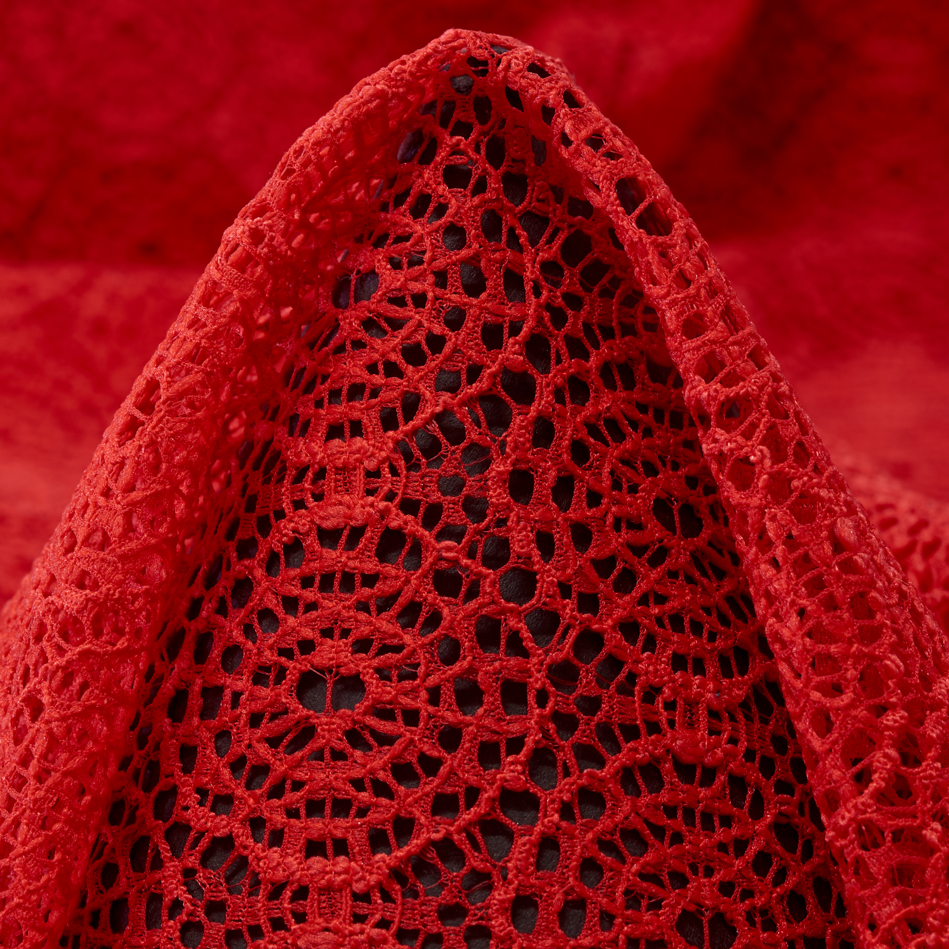Lace, Red Alert