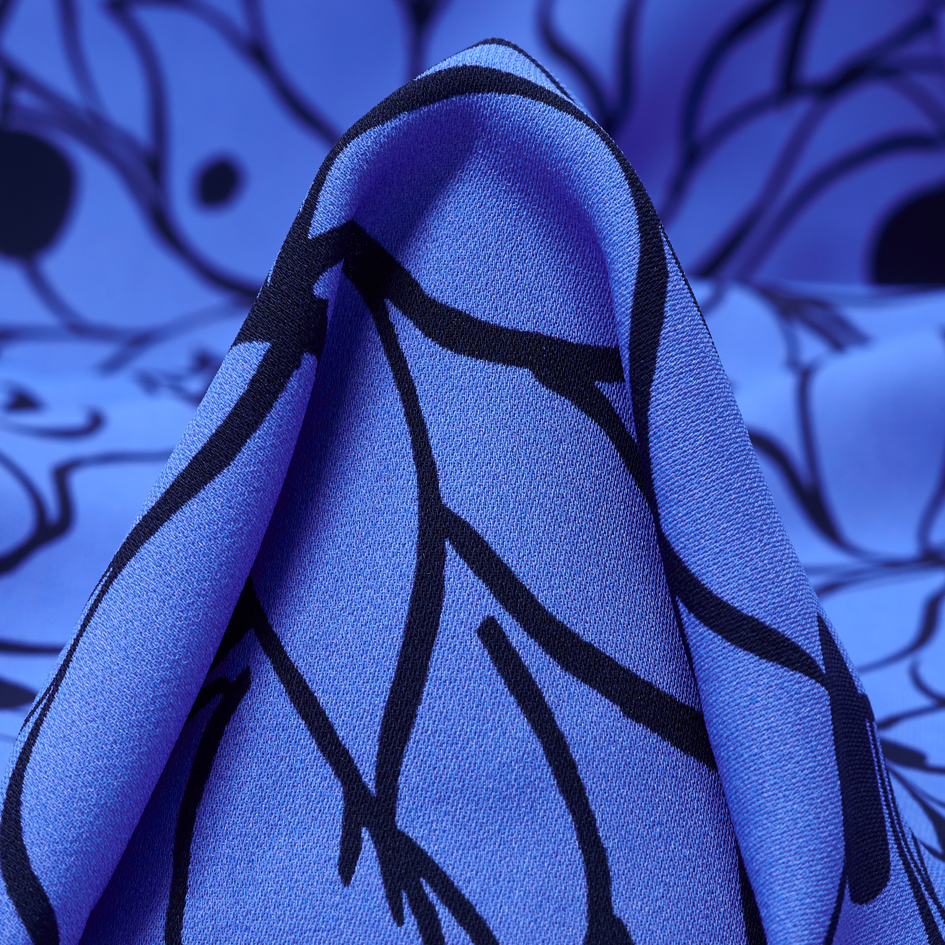 CRÊPE DE CHINE, VISCOSE, PRINTED, CORNFLOWER BLUE&PARISIAN NIGHT