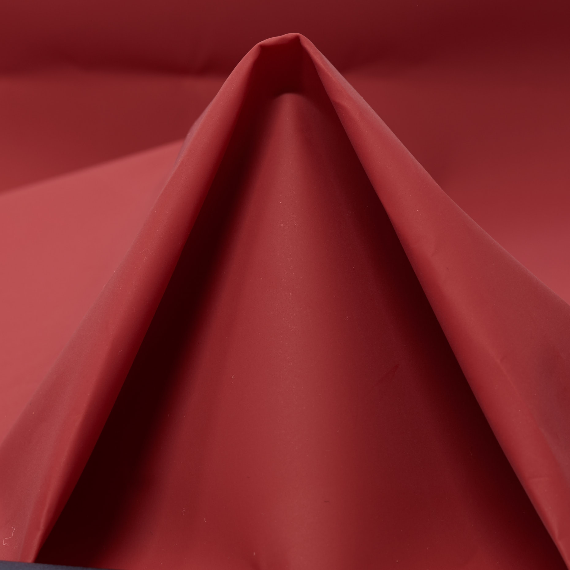 Artículo Impermeable, Carmine Red