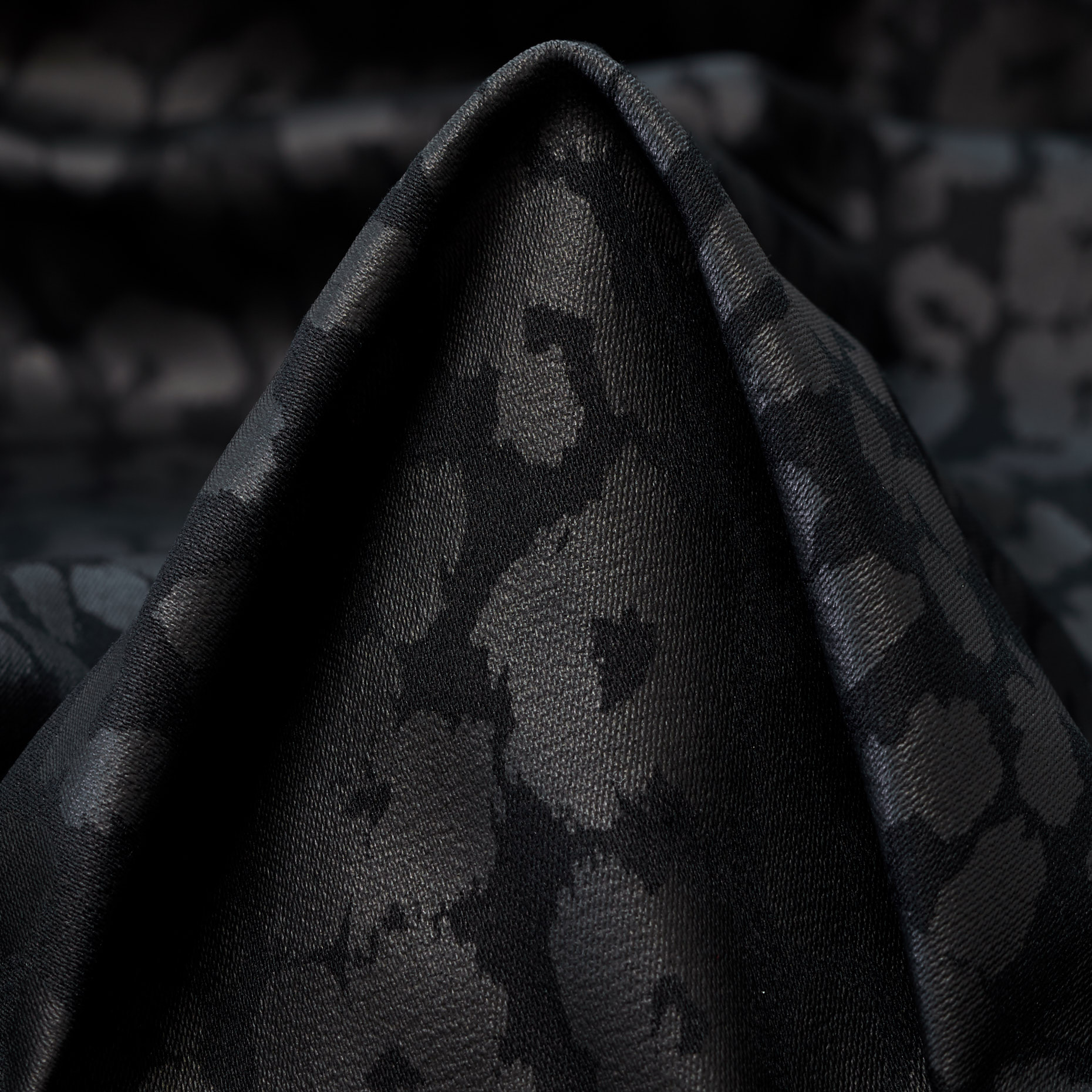 Twill, Cotton, Anthracite&Raven Black