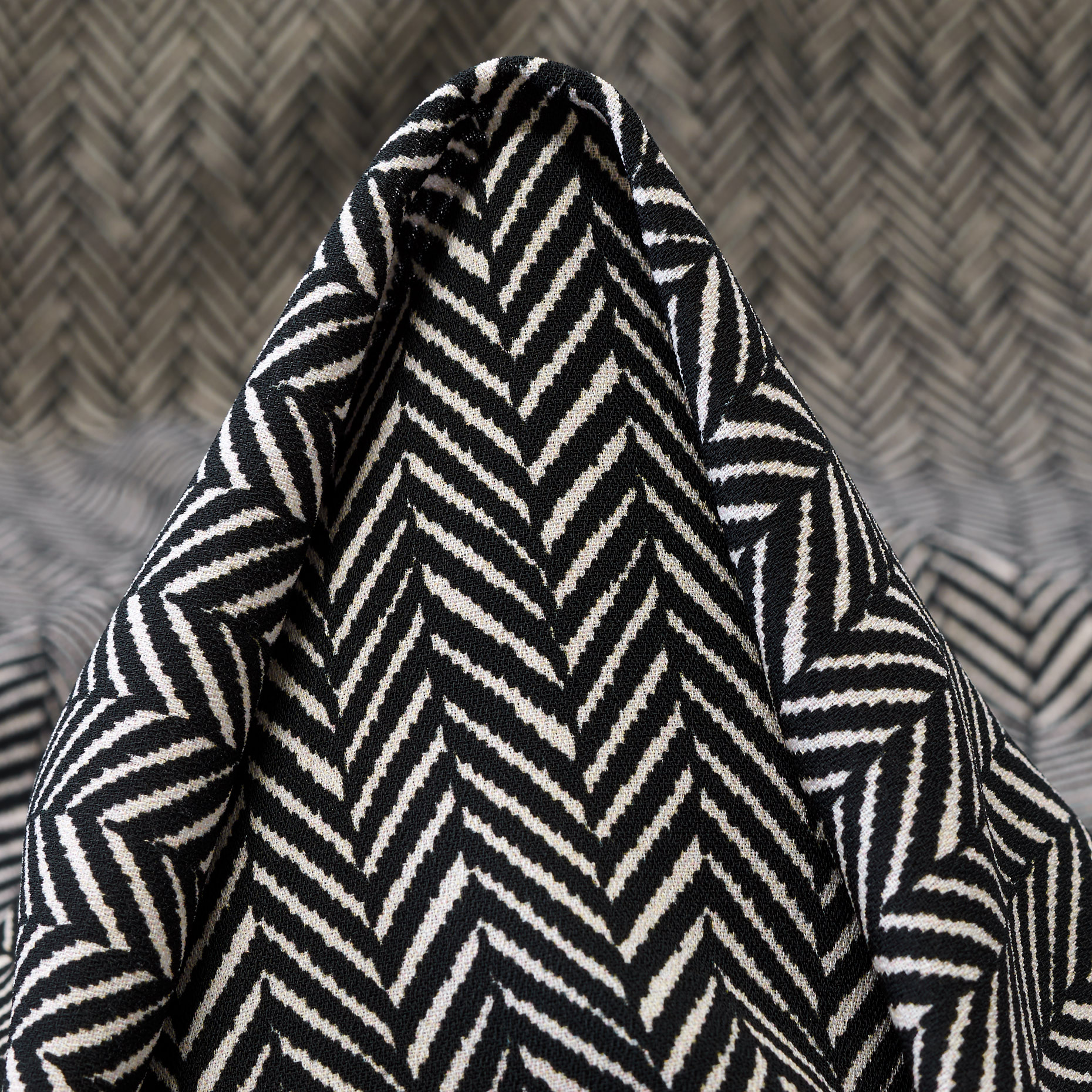 Chiffon, Crêpe, Printed, Ivory&Raven Black