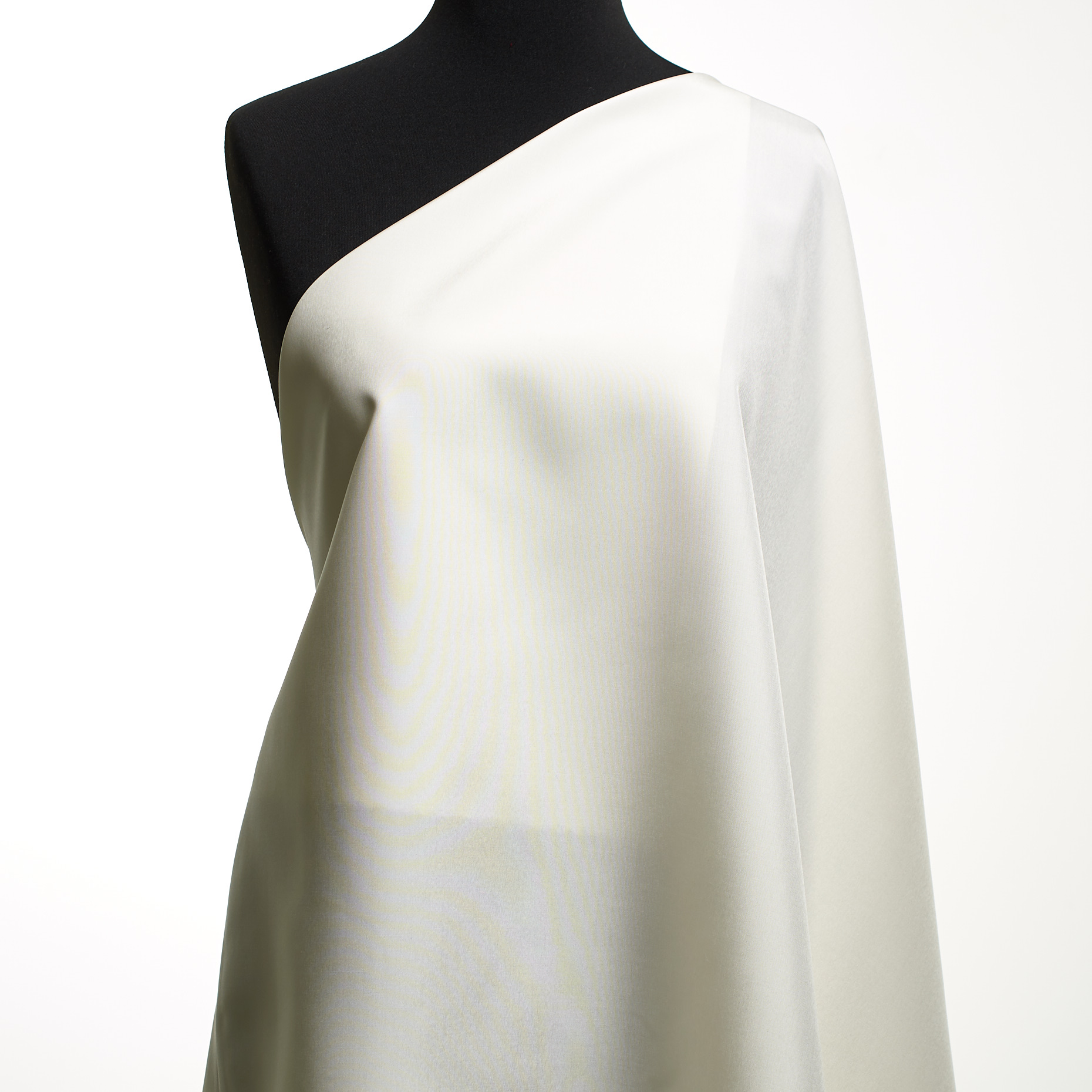 Jedwab, Brilliant White