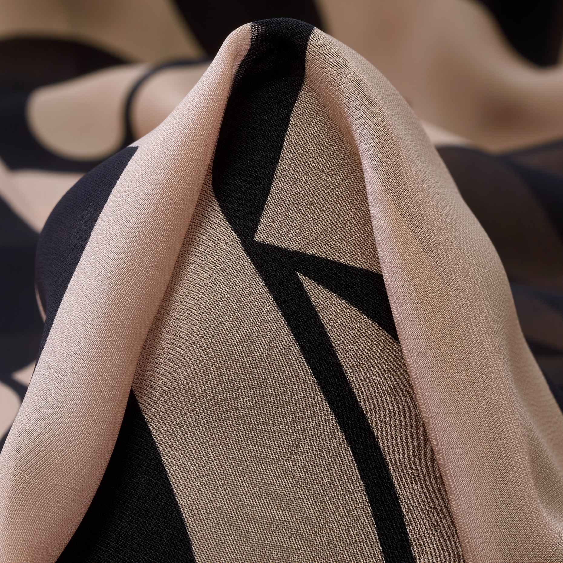 Chiffon, Viscosa, Stampato, Peach Whip&Jet Black