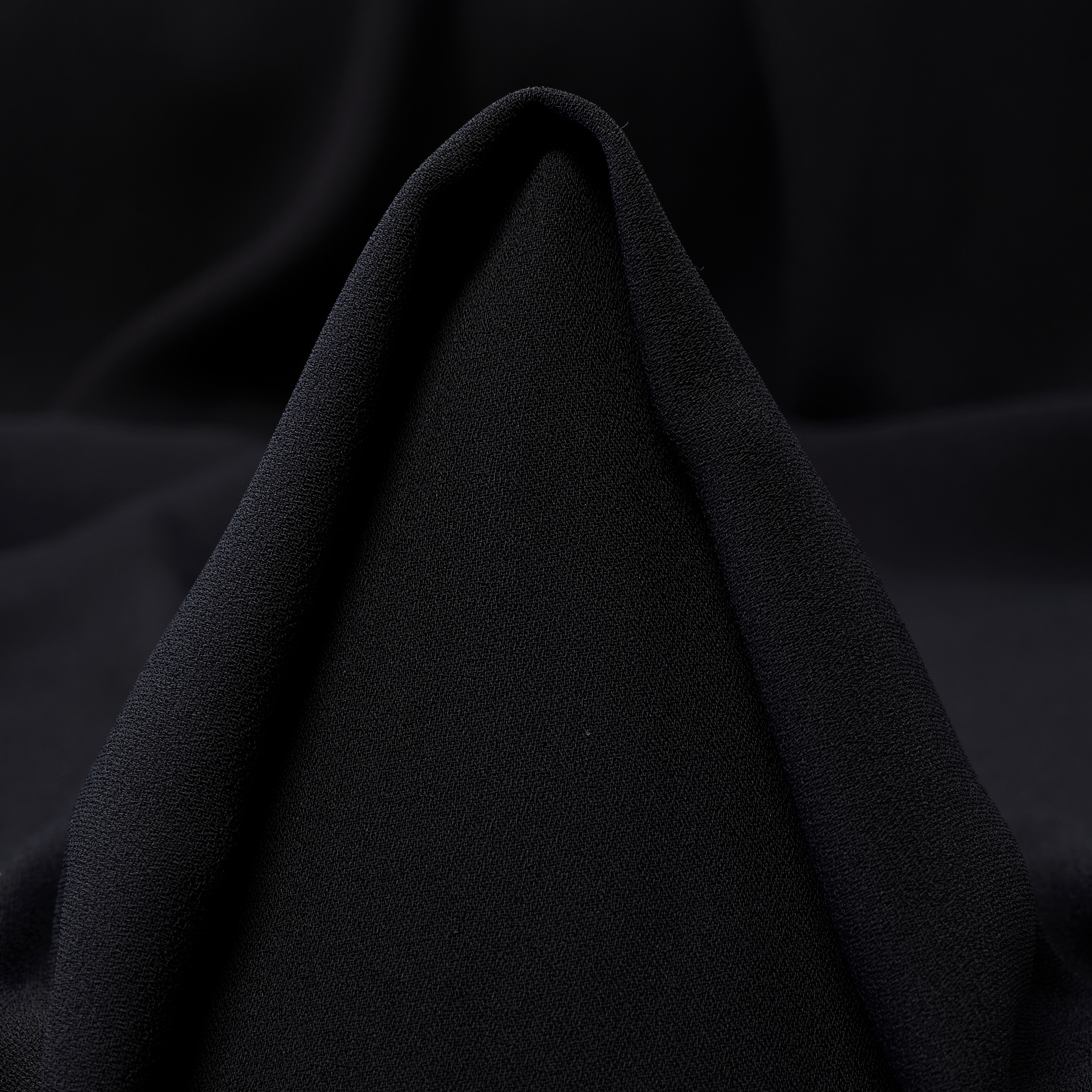 Crêpe De Chine, Raven Black