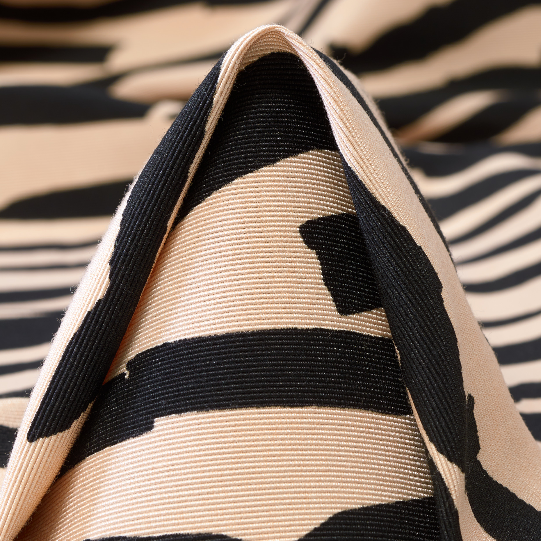 RIBS, COTTON, SILK, MOTHER OF PEARL