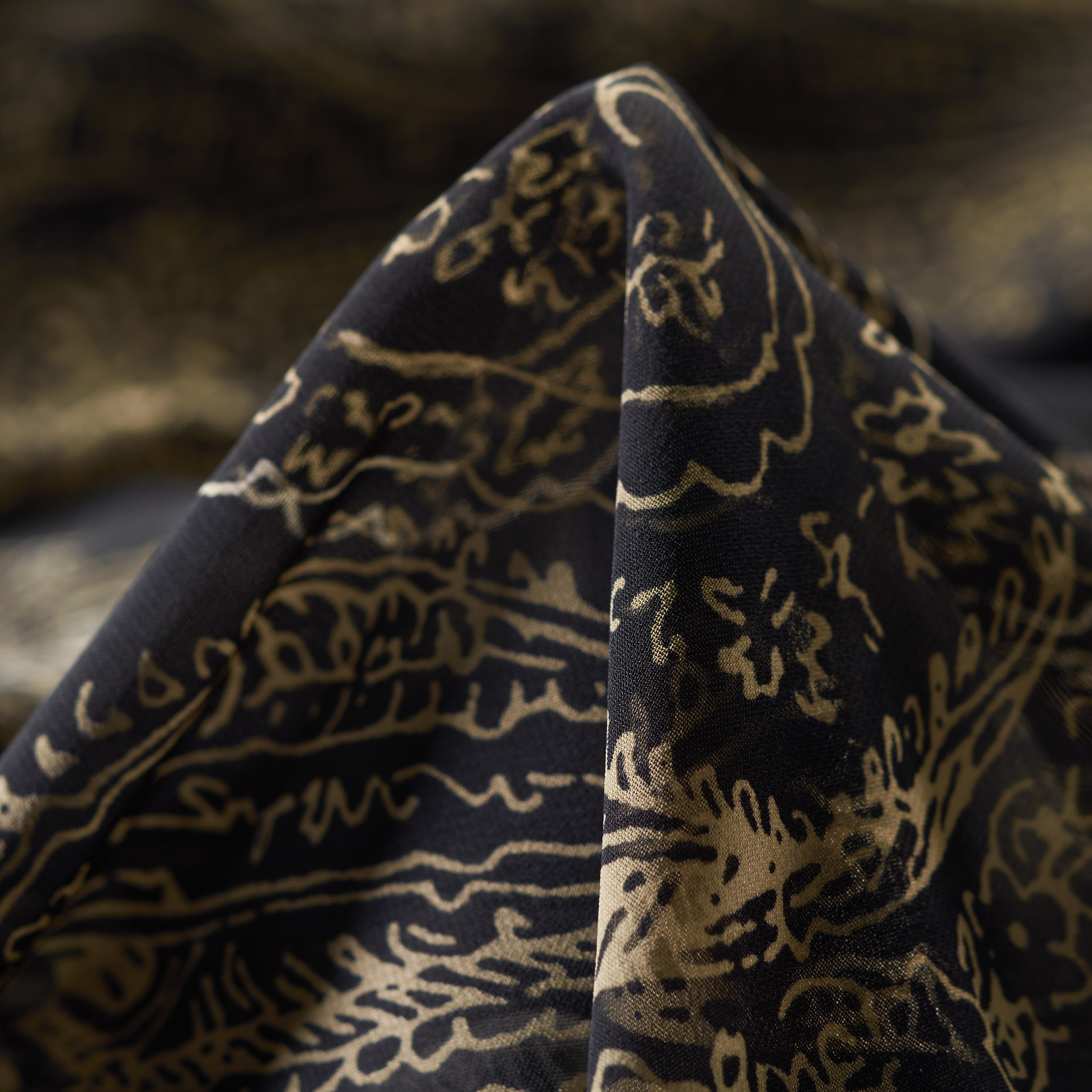 CRÊPE DE CHINE, PRINTED, PARISIAN NIGHT&SNOW WHITE