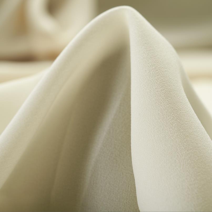 CRÊPE DE CHINE, ANTIQUE WHITE