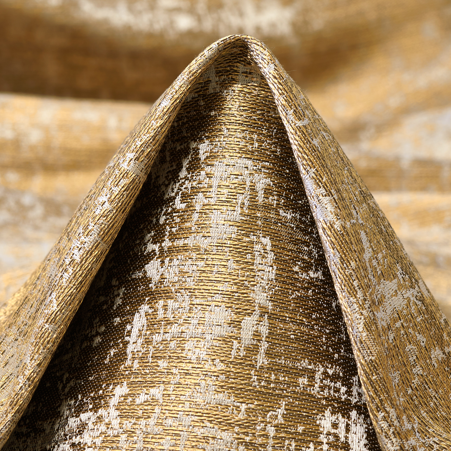 JACQUARD, VISCOSE, SILK BLEND, TRAVERTINE&RICH GOLD (F000053625)