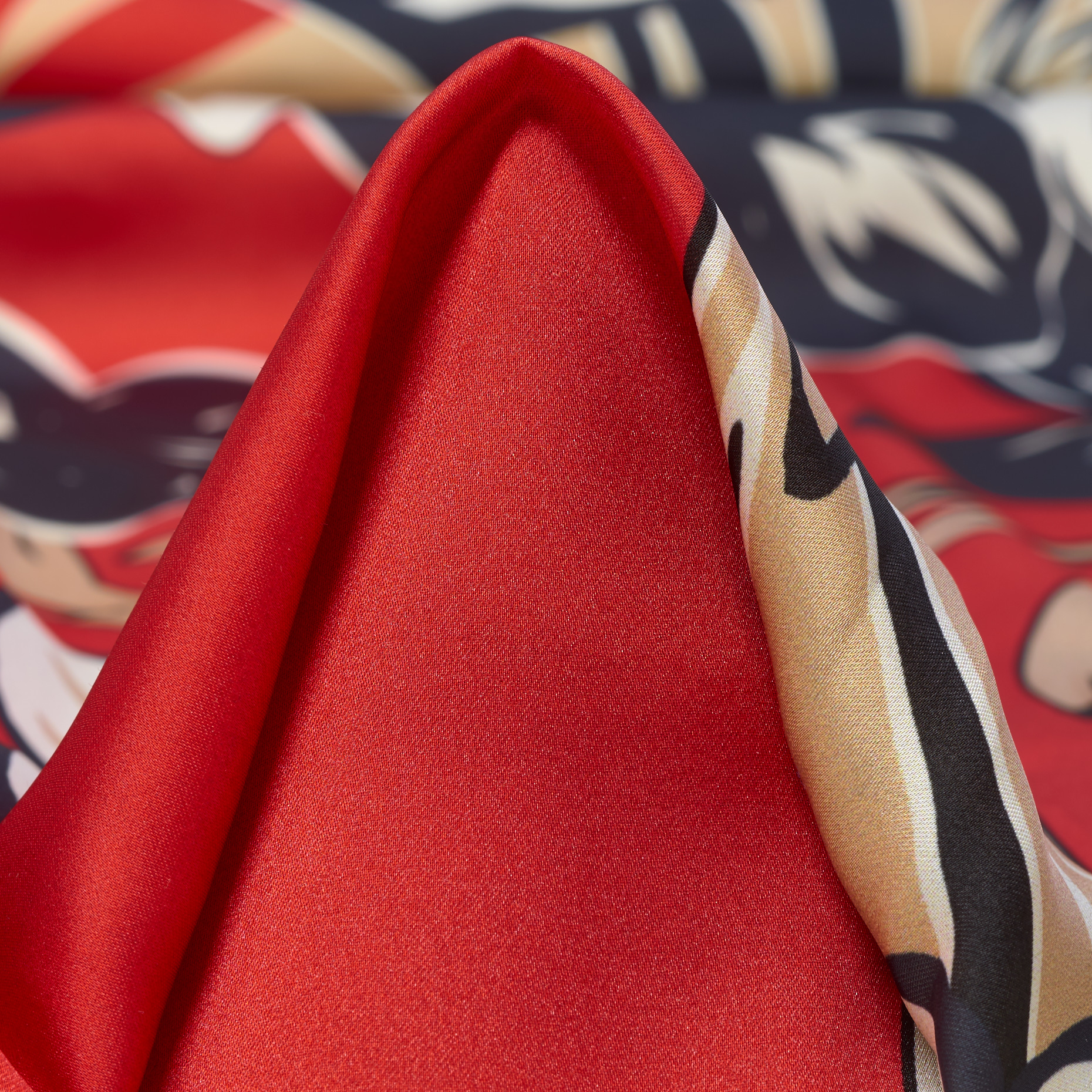 Sateen, Stampato, Racing Red&Irish Cream