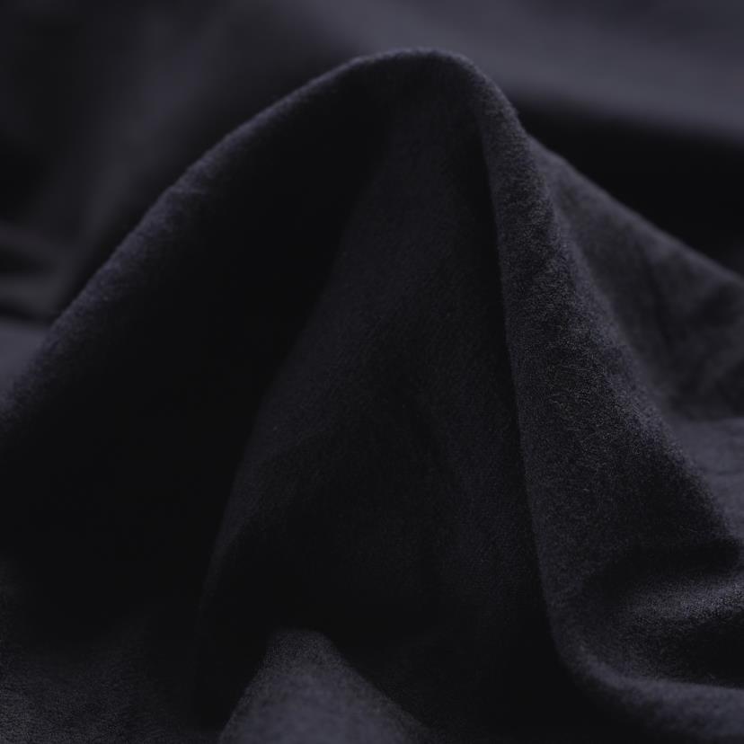 Laine Vierge, Brushed, Raven Black