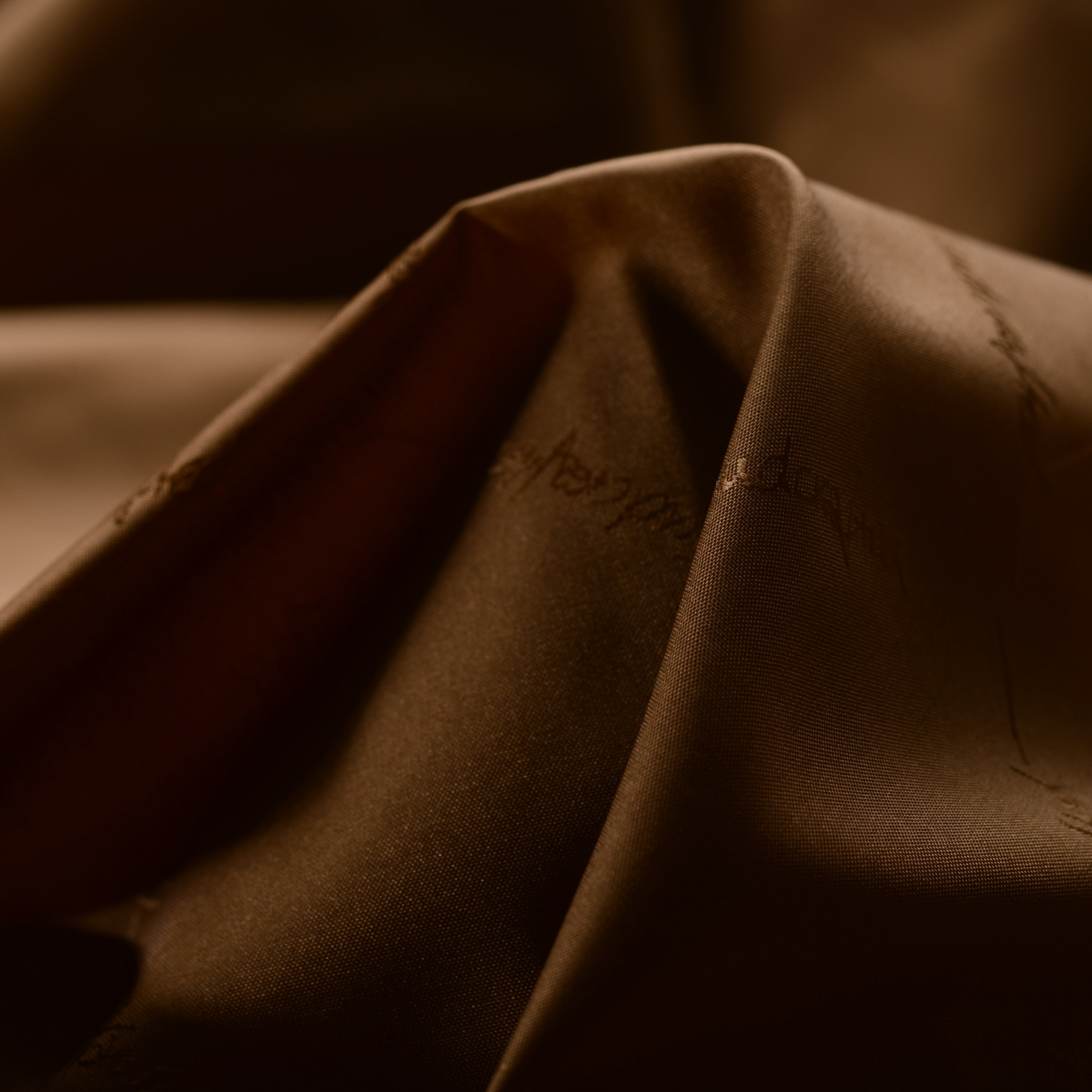 LINING, PRINTED, MAROON