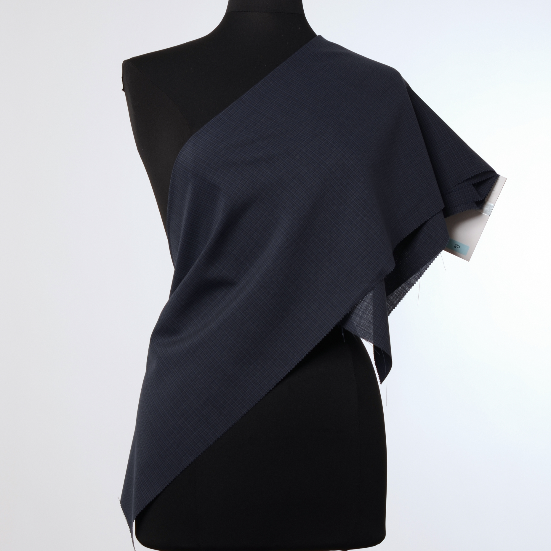 Cool Wool, Wełna dziewicza, Iron