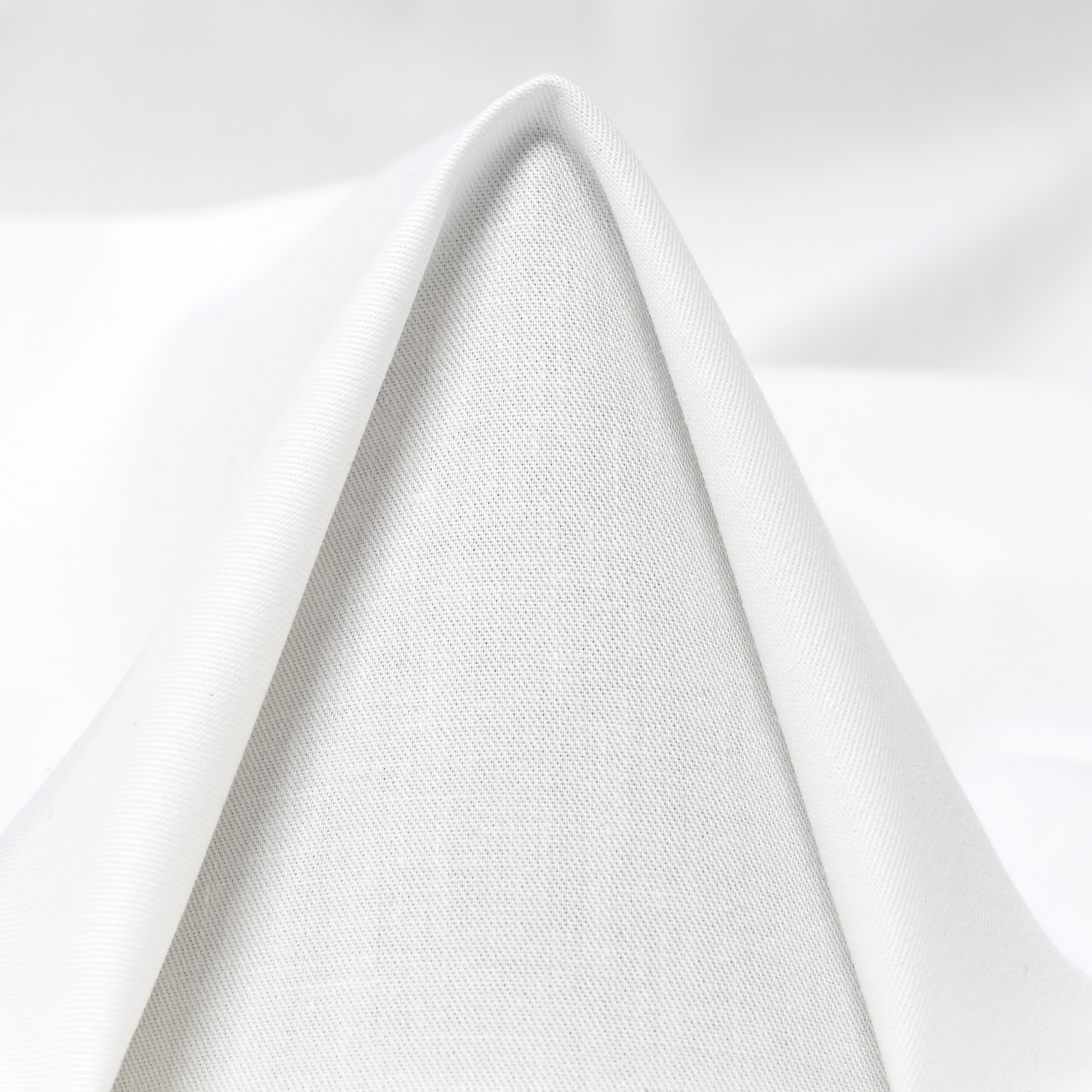 LINING, TWILL, VISCOSE, BRILLIANT WHITE (F000045958)