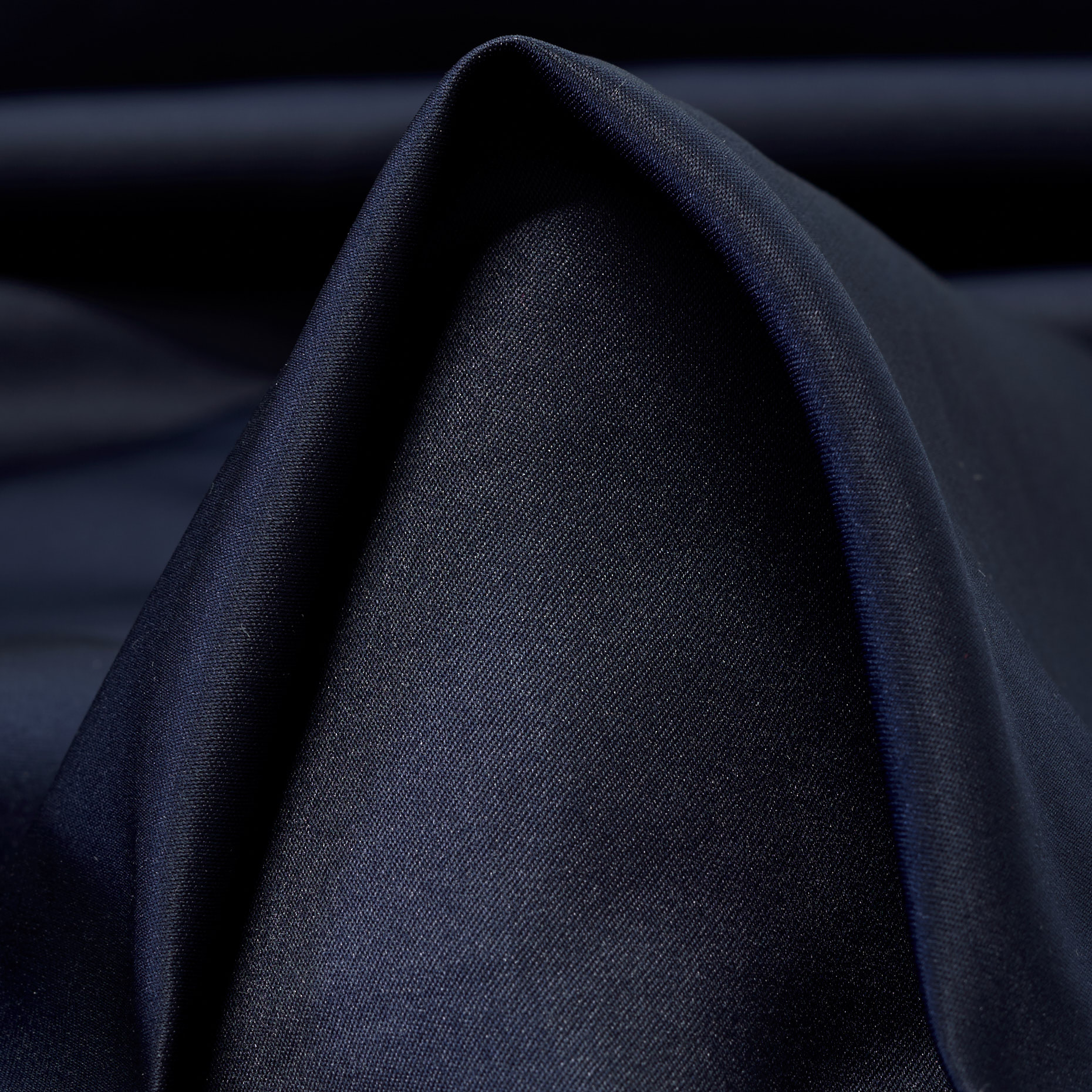 Satin, Parisian Night