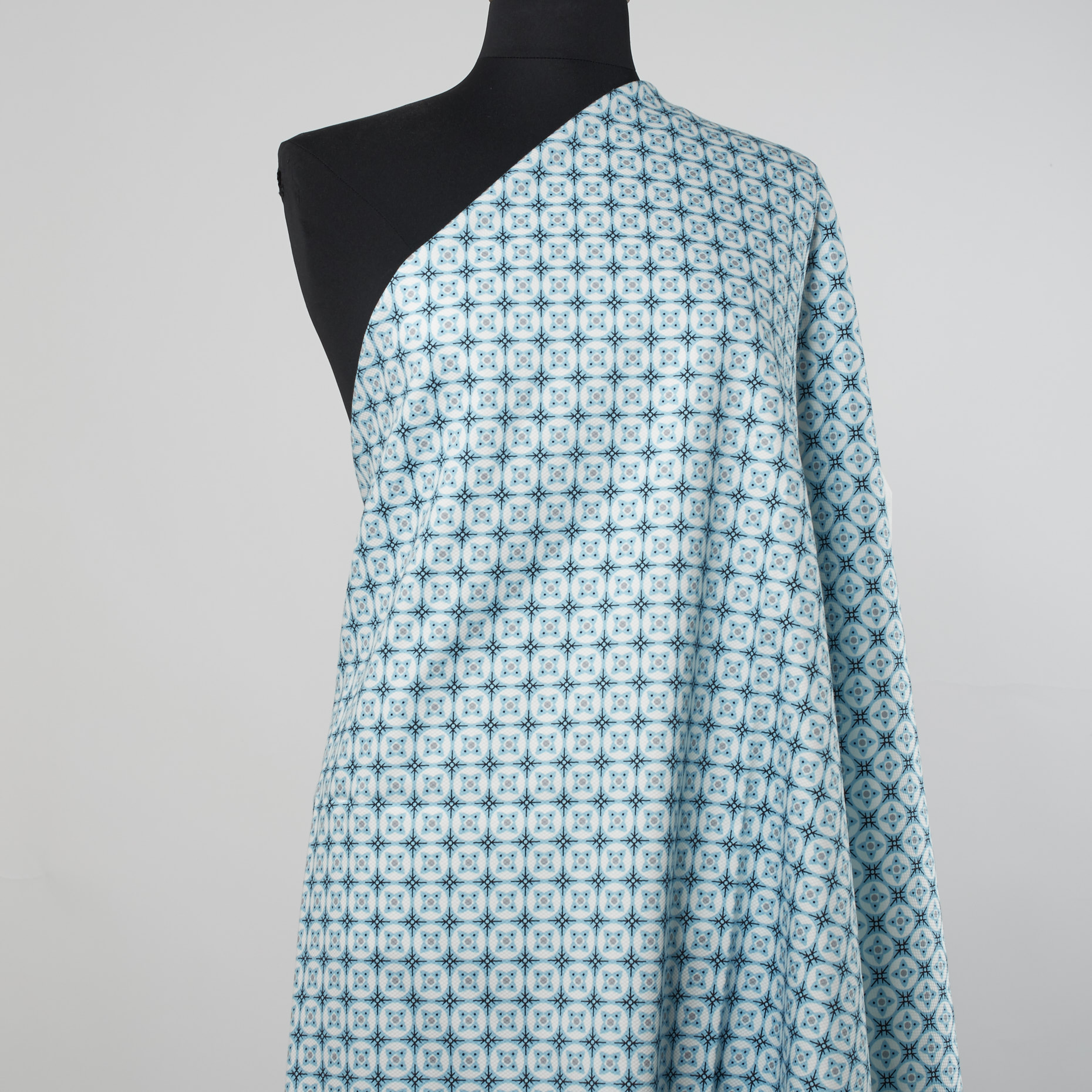 PIQUÉ, COTTON, GEOMETRIC DESIGN, CABANA BLUE&BRILLIANT WHITE