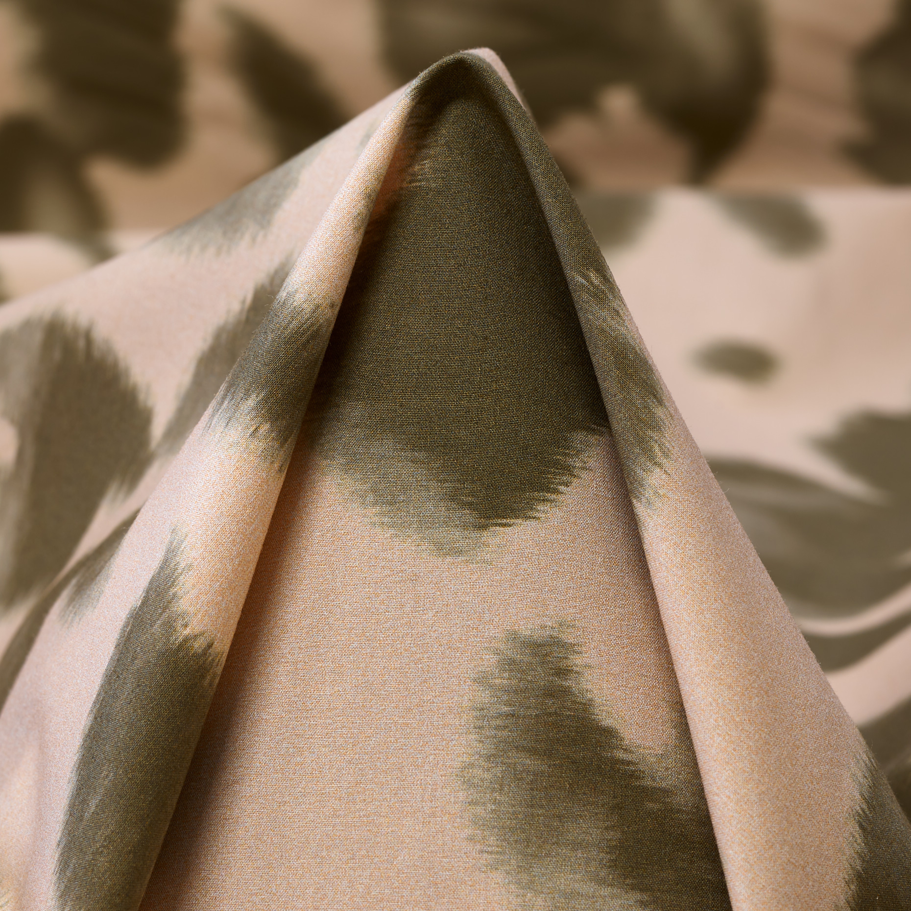 POPLIN, COTTON, PRINTED, PINK MARSHMALLOW&COVERT GREEN