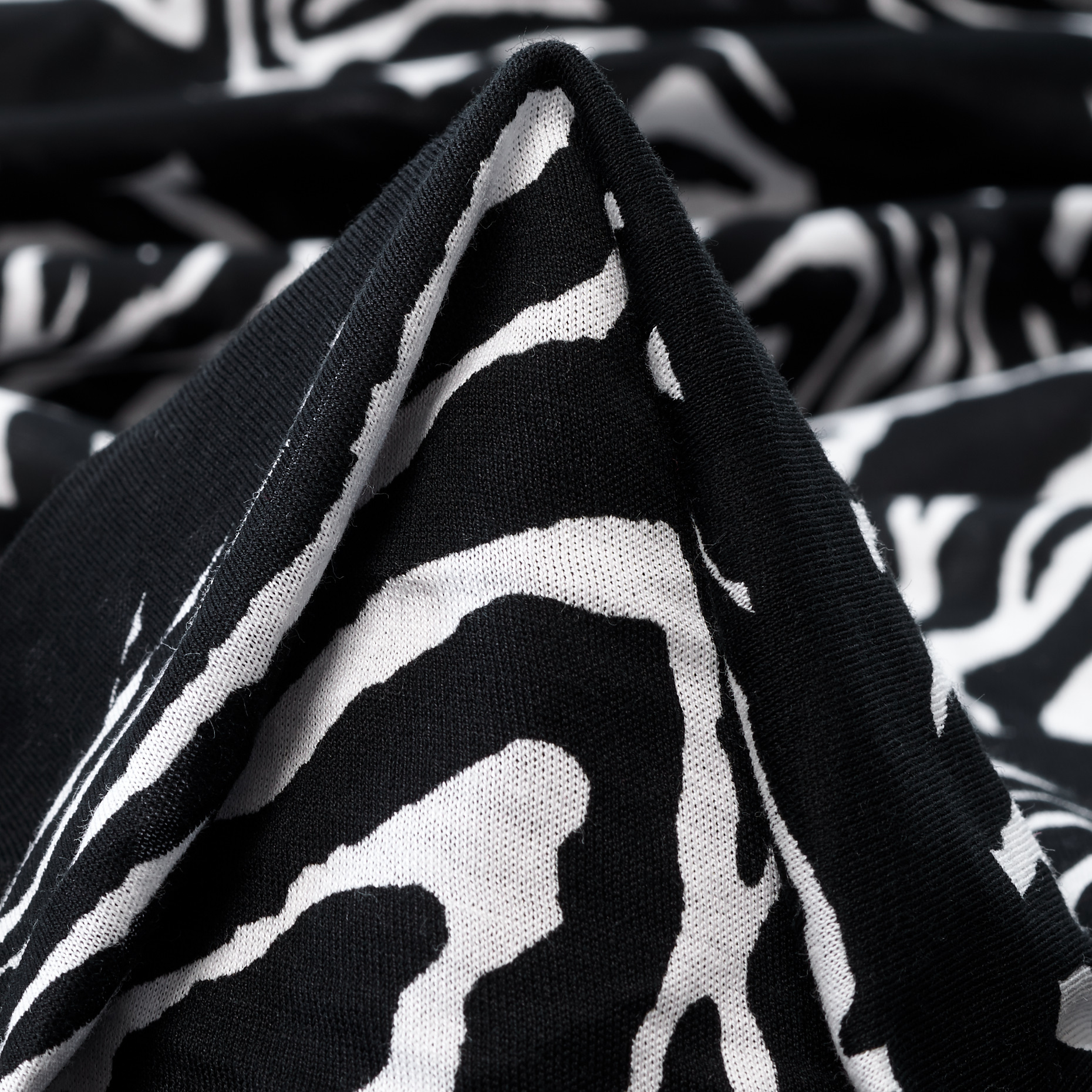 Jersey, Animalier, Cotone, Black Beauty&Lucent White (F000040796)