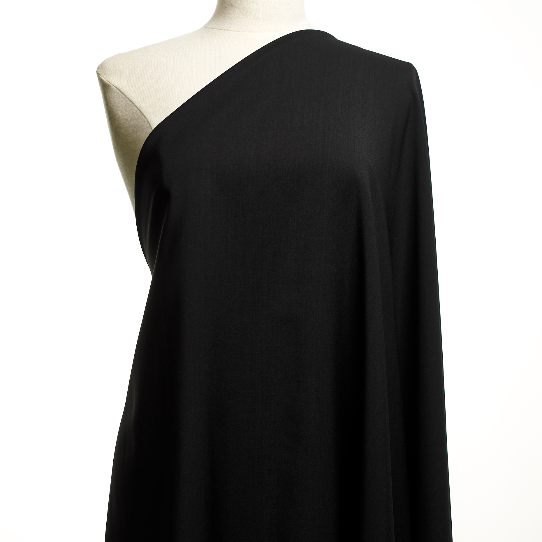 COOL WOOL, VIRGIN WOOL, RAVEN BLACK