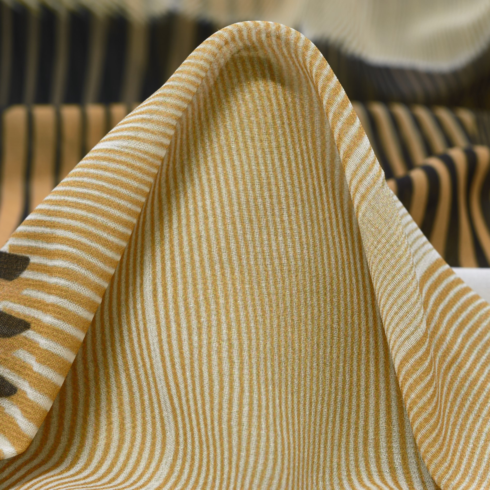 Chifón, Estampado, Vaporous Gray&Rattan