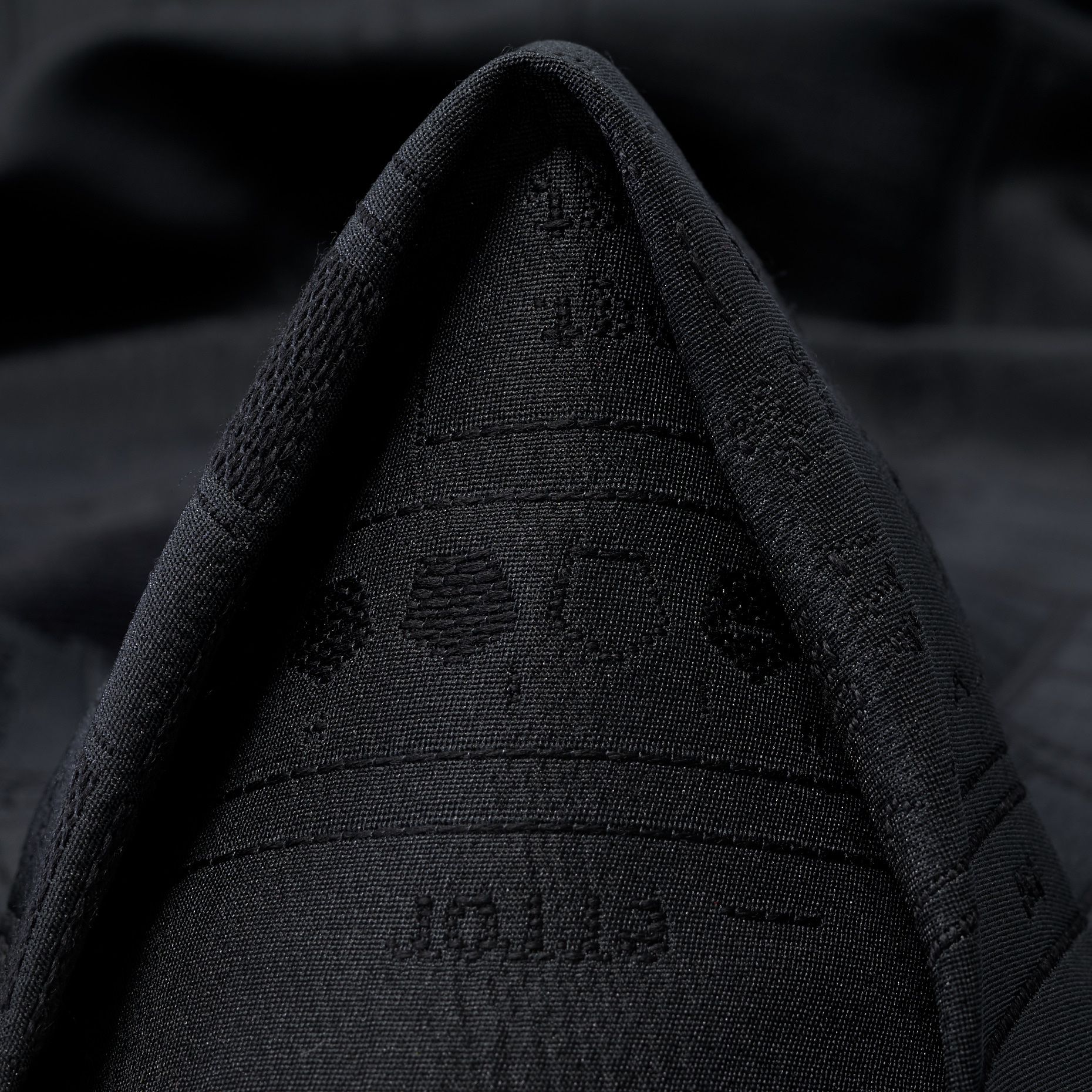 JACQUARD DOUBLE, WOOL BLEND, RAVEN BLACK