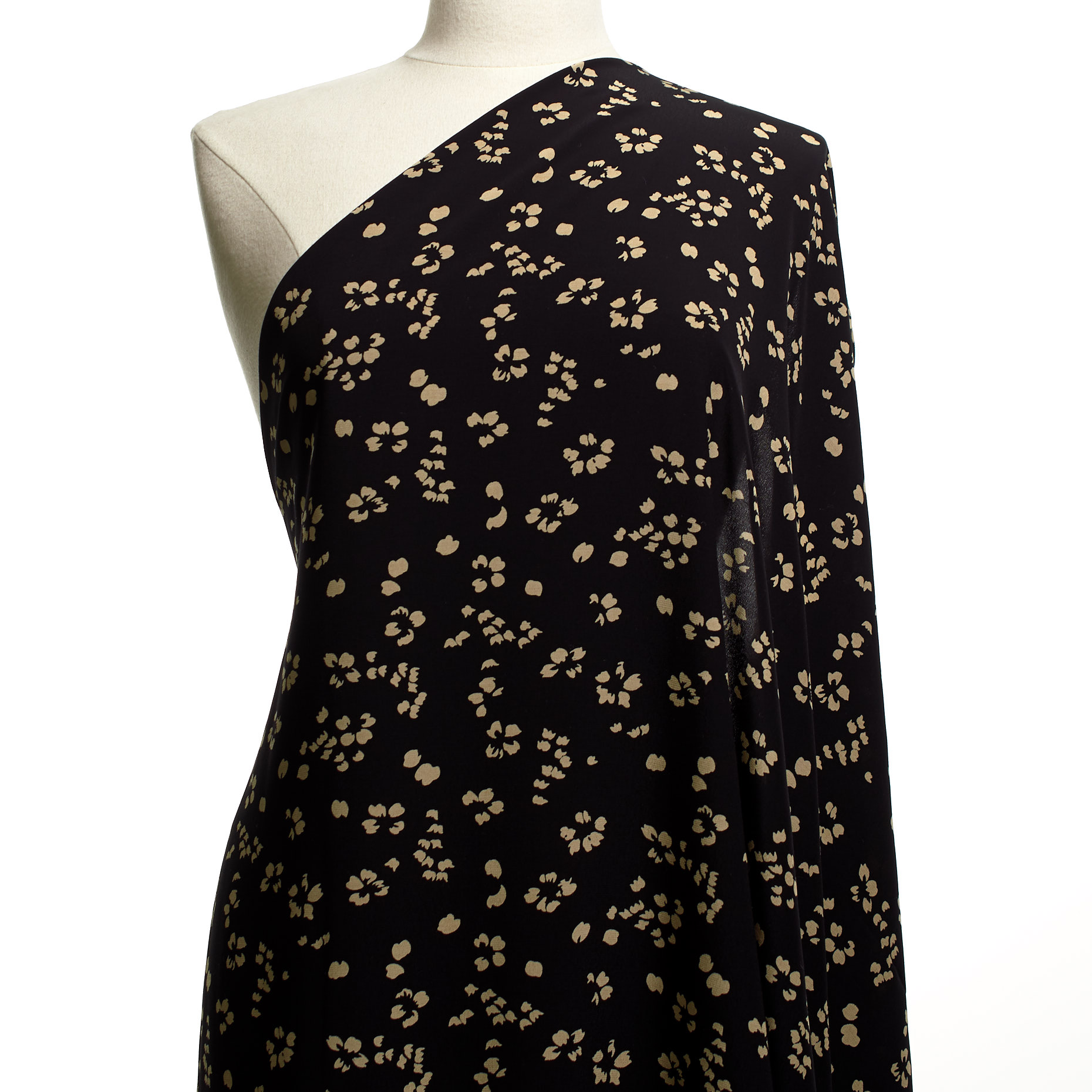 Crêpe, Viscose, Floral, Almond&Black