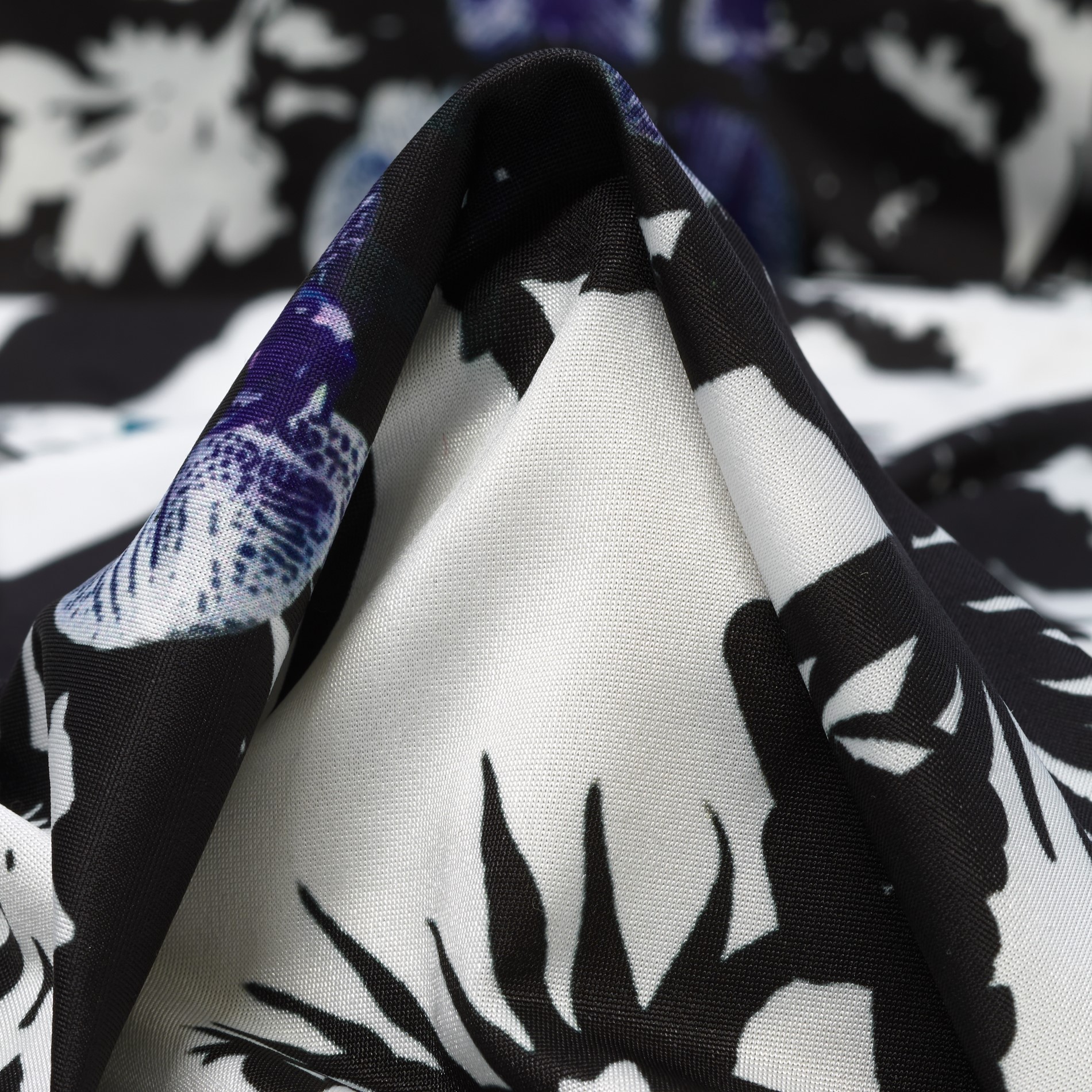 SINGLE JERSEY, PRINTED, ATOMIC BLUE&BRILLIANT WHITE