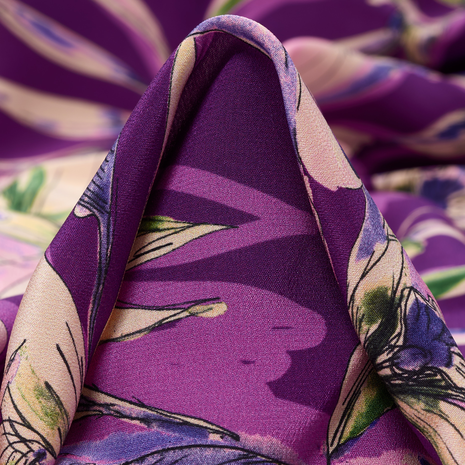 CRÊPE, SILK, PRINTED, ECRU&GRAPE